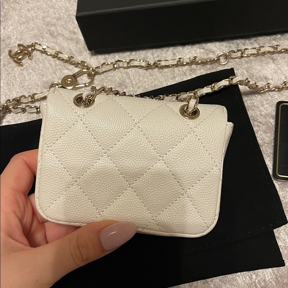 Authentic Chanel 2020 white caviar quilted classic mini chain belt bag - Picture 4 of 14
